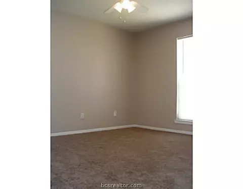 1509 Hollowhill Dr, Bryan, TX 77802 photo 4