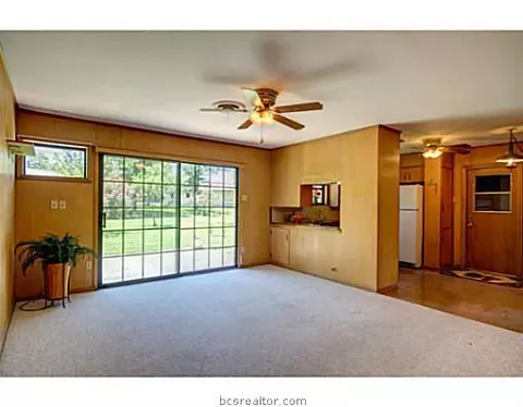 2308 Wayside Dr, Bryan, TX 77802 photo 3