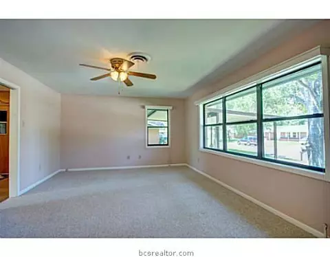 2308 Wayside Dr, Bryan, TX 77802 photo 2