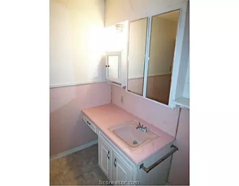 1104 E 30th, Bryan, TX 77803 photo 19
