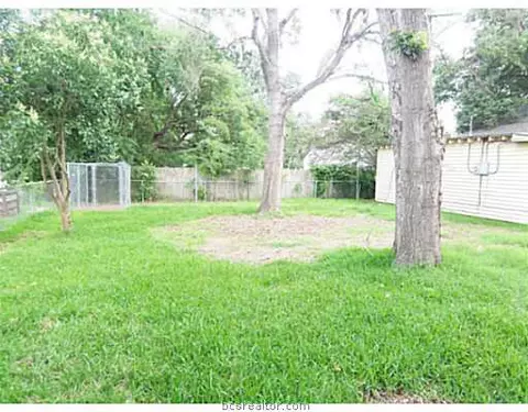 1104 E 30th, Bryan, TX 77803 photo 24
