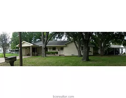 1104 E 30th, Bryan, TX 77803 photo 2