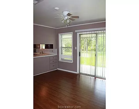 2001 Wayside, Bryan, TX 77802 photo 9