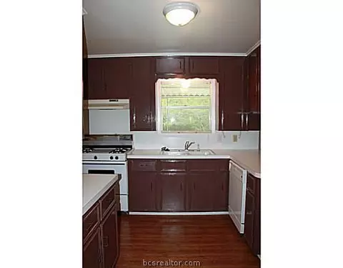 2001 Wayside, Bryan, TX 77802 photo 7