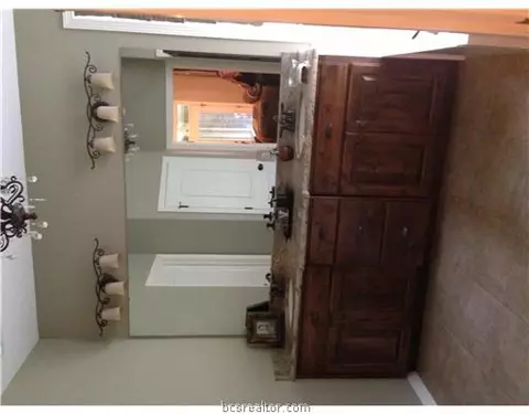 6680 Castenson Rd, Bryan, TX 77808 photo 13