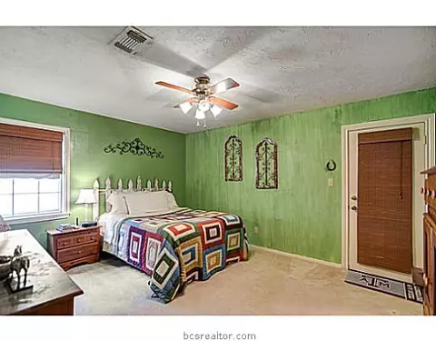 3815 Windridge Dr, Bryan, TX 77802 photo 11