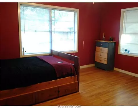 401 E Dodge St, Bryan, TX 77803 photo 8