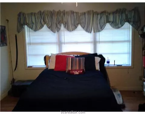 401 E Dodge St, Bryan, TX 77803 photo 9