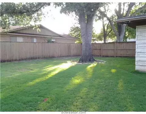 401 E Dodge St, Bryan, TX 77803 photo 11