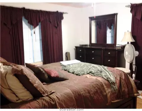 401 E Dodge St, Bryan, TX 77803 photo 7