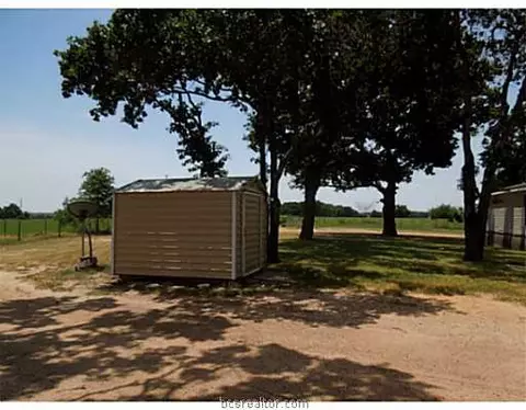 2066 Cr 347, Gause, TX 77857 photo 5