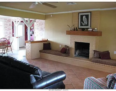 11146 Forsthoff, Bryan, TX 77808 photo 5