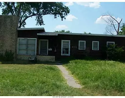 404 Williamson Dr, Bryan, TX 77801 photo 2