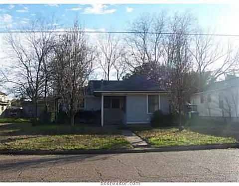 703 E 24th St, Bryan, TX 77803 photo 1