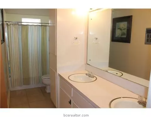 2310 Devonshire St, Bryan, TX 77802 photo 17