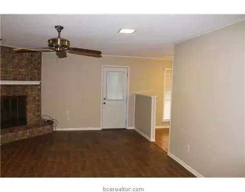 2310 Devonshire St, Bryan, TX 77802 photo 5