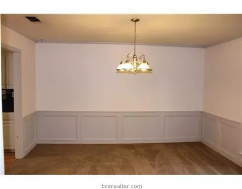 2310 Devonshire St, Bryan, TX 77802 photo 8
