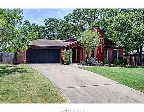 2116 La Brisa, Bryan, TX 77807 photo 2