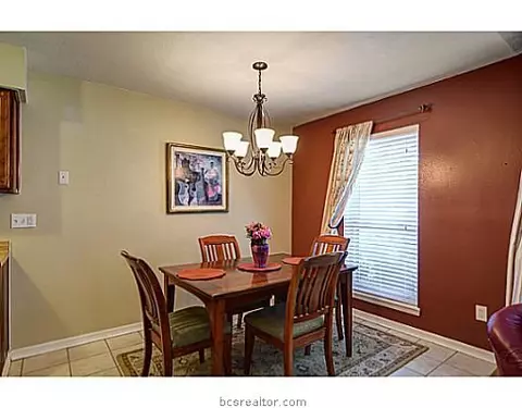 2116 La Brisa, Bryan, TX 77807 photo 5