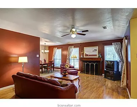2116 La Brisa, Bryan, TX 77807 photo 7