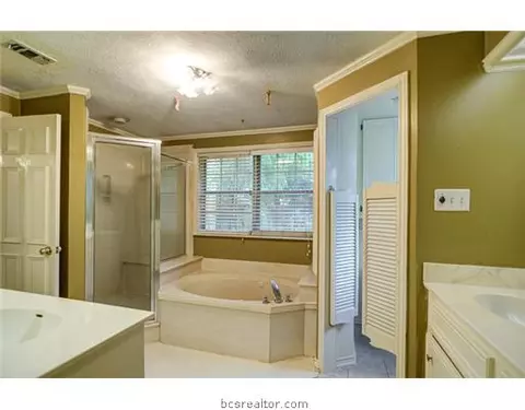 507 Brookside East Dr E, Bryan, TX 77801 photo 10