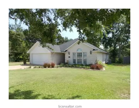 2112 Red River Dr, Bryan, TX 77802 photo 2
