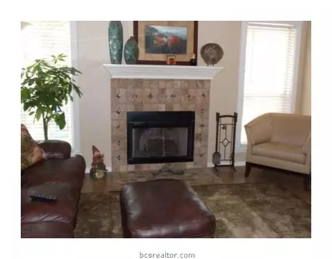 2112 Red River Dr, Bryan, TX 77802 photo 5