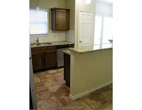 4010 Aspen, Bryan, TX 77801 photo 6
