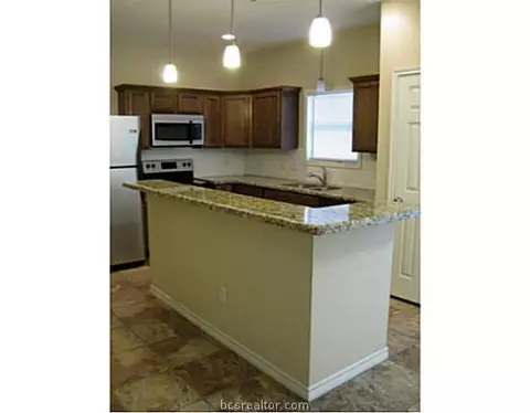 4010 Aspen, Bryan, TX 77801 photo 5