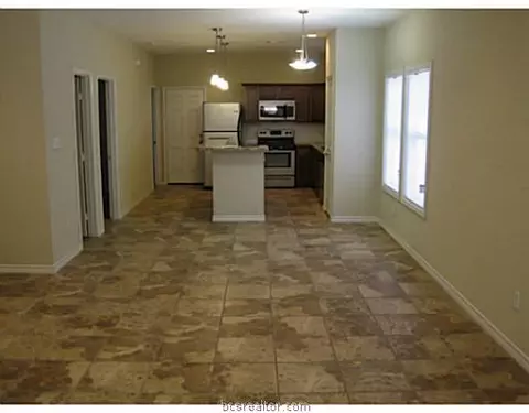 4010 Aspen, Bryan, TX 77801 photo 3