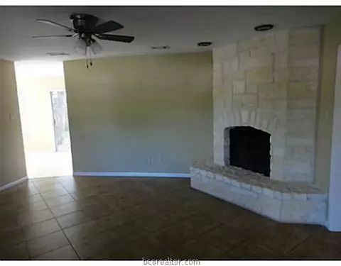 2712 Silver Maple Dr, Bryan, TX 77803 photo 5