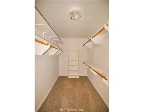 4102 Chamberlain Cir, Bryan, TX 77802 photo 10