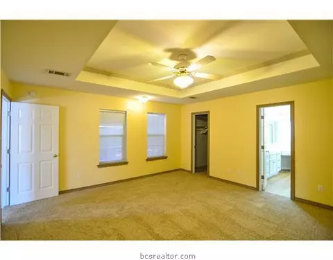 4102 Chamberlain Cir, Bryan, TX 77802 photo 8