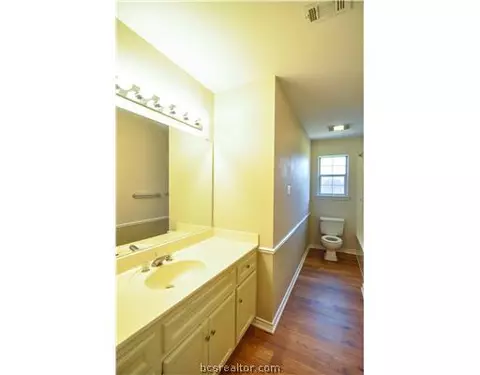 4102 Chamberlain Cir, Bryan, TX 77802 photo 12