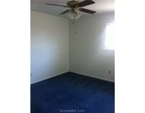 2100 Windsor #14, Bryan, TX 77802 photo 9