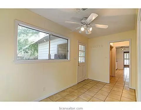 903 Jane Ln, Bryan, TX 77802 photo 11