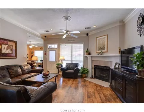 1702 Gray Stone Dr, Bryan, TX 77807 photo 4