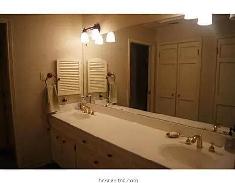 910 Bob White St, Bryan, TX 77802 photo 15
