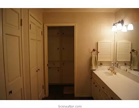 910 Bob White St, Bryan, TX 77802 photo 16