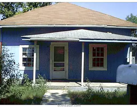 407 Madison Ave, Elgin, TX 78621 photo 1