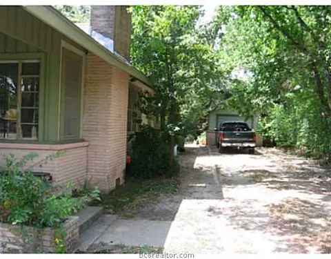 1606 Oakview St, Bryan, TX 77802 photo 19