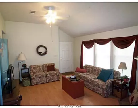 2903 Bexar Grass, Bryan, TX 77802 photo 3
