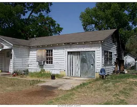 406 Carson West St W, Bryan, TX 77801 photo 1