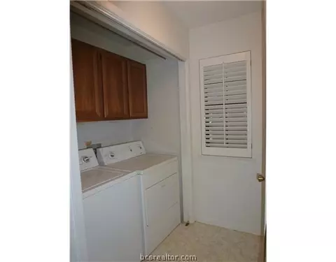 2823 Oakside, Bryan, TX 77802 photo 17