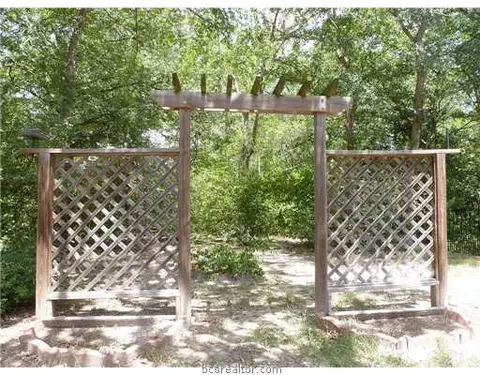 2823 Oakside, Bryan, TX 77802 photo 20