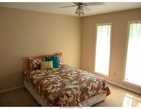 700 Matous Dr, Bryan, TX 77802 photo 14