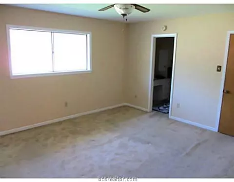 700 Matous Dr, Bryan, TX 77802 photo 11