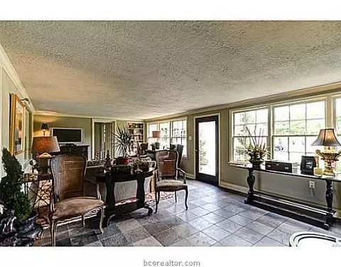 600 32nd E St E, Bryan, TX 77803 photo 9