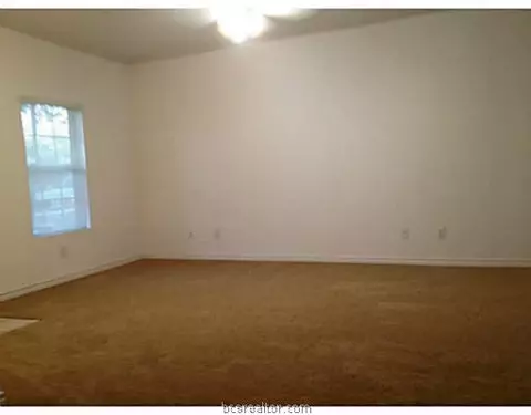 2419-21 Berger Dr, Bryan, TX 77802 photo 2