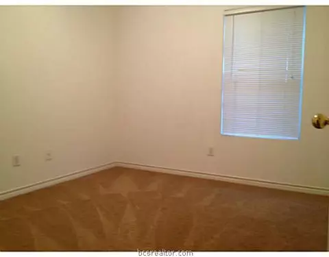 2419-21 Berger Dr, Bryan, TX 77802 photo 5